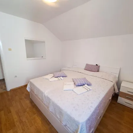 Mile Apartment