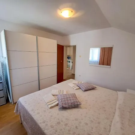 Mile Apartment