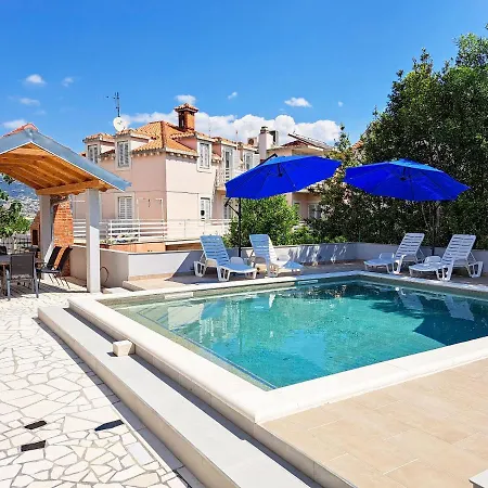 Mile Apartman